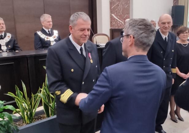 Medal Złoty za długoletnią służbę - dr inż. Piotr Kaczorek