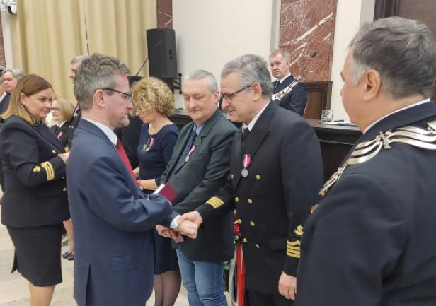 Medal Srebrny za długoletnią służbę - Piotr Golik, dr inż. Mostefa Mohamed-Seghir;